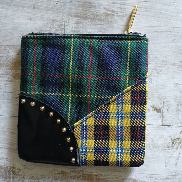 MAC Cosmetics Tartan Plaid Cosmetic Bag Noble Knights Collection Branded Plaid - Picture 6 of 8